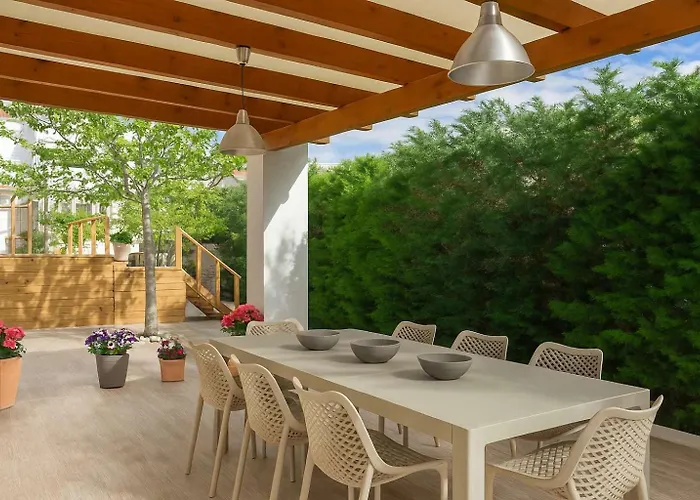 Navarino Captains - Lux Private Pool Retreat 马拉松波利斯